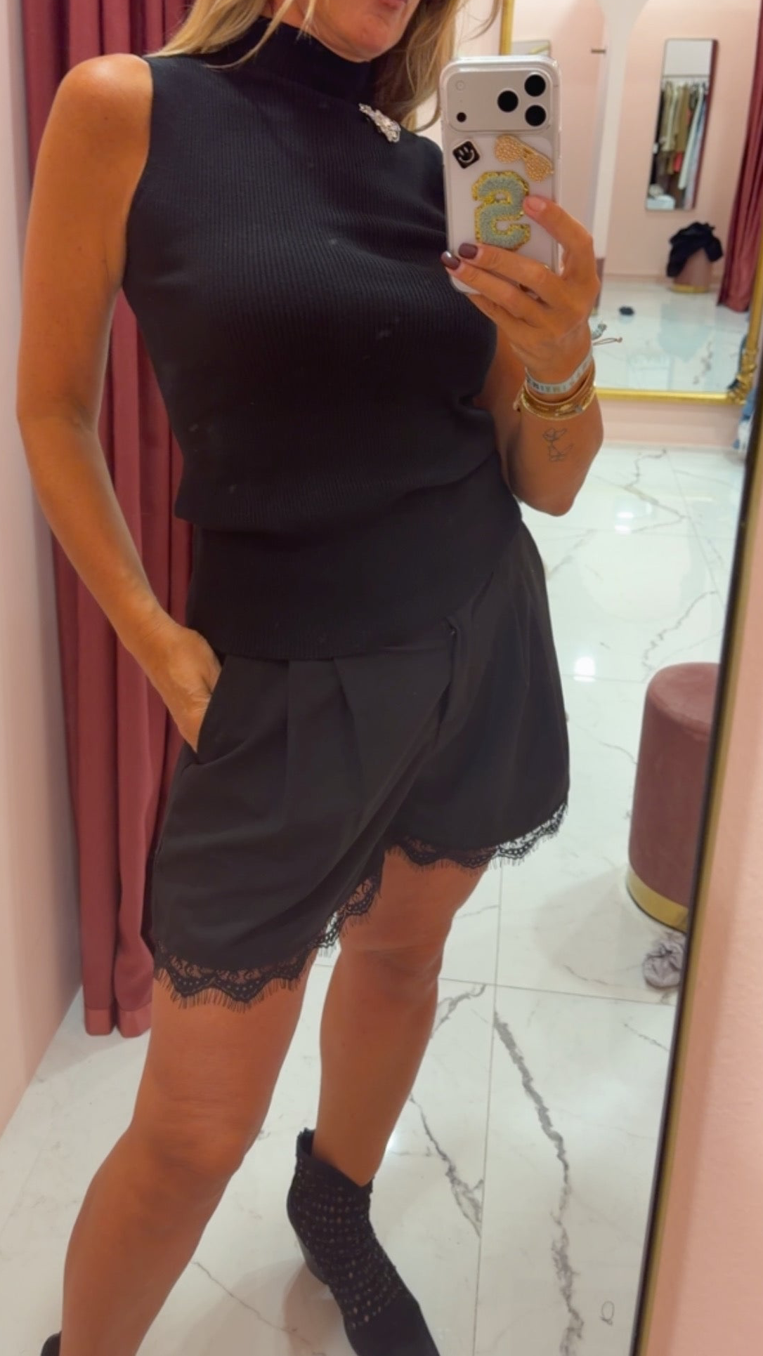 Shorts con pizzo