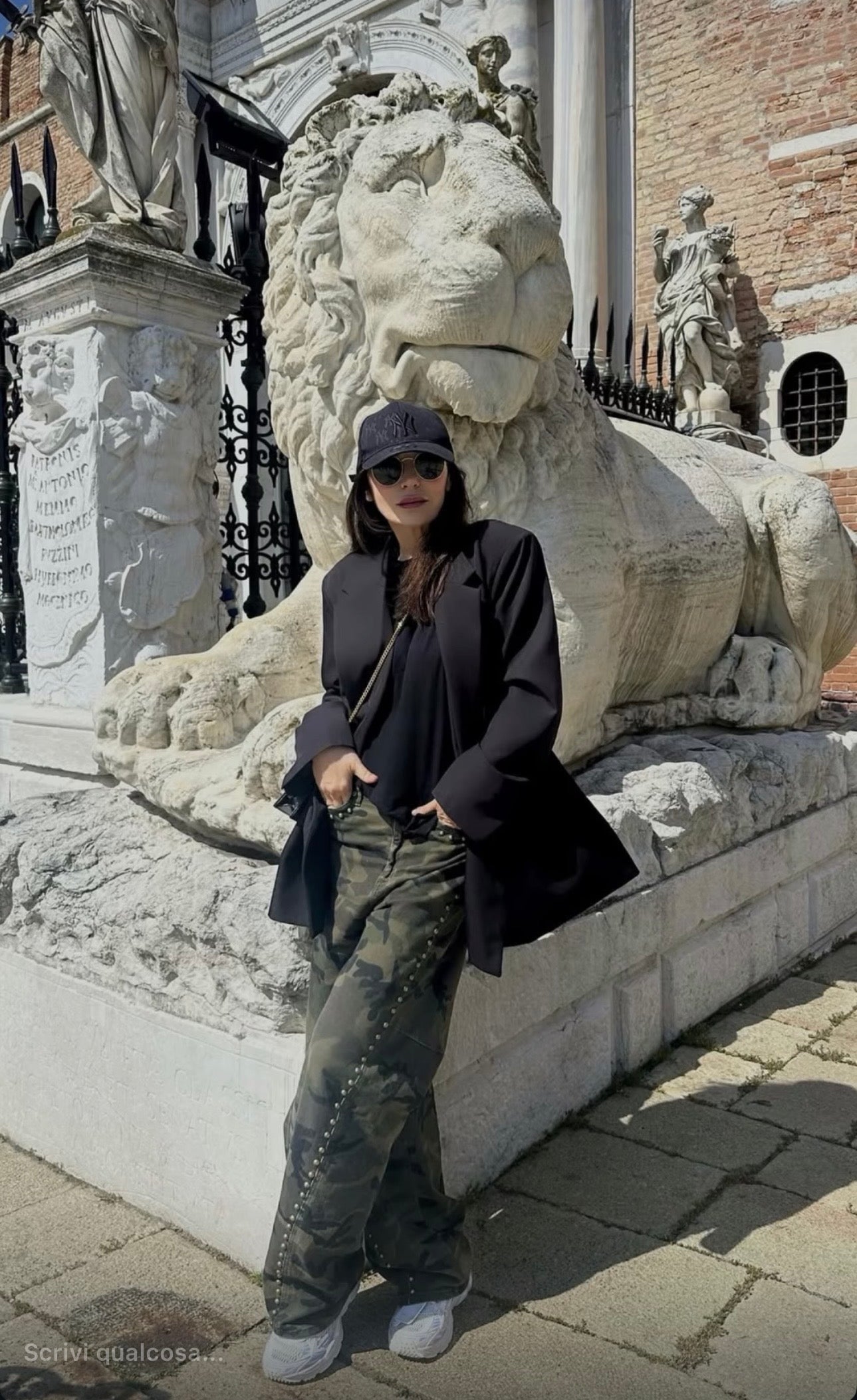 Pantalone mimetico Borchiato