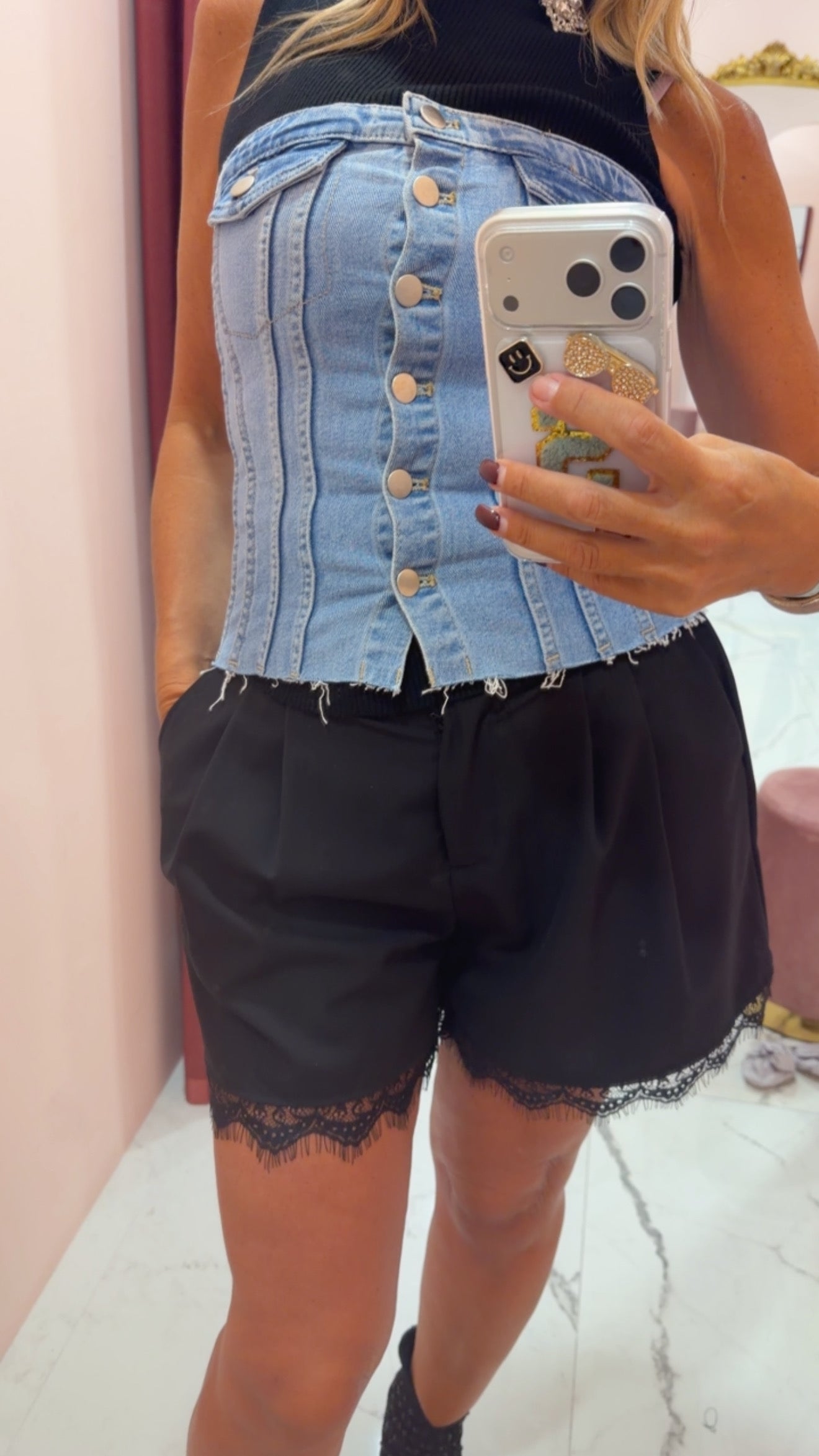 Shorts con pizzo
