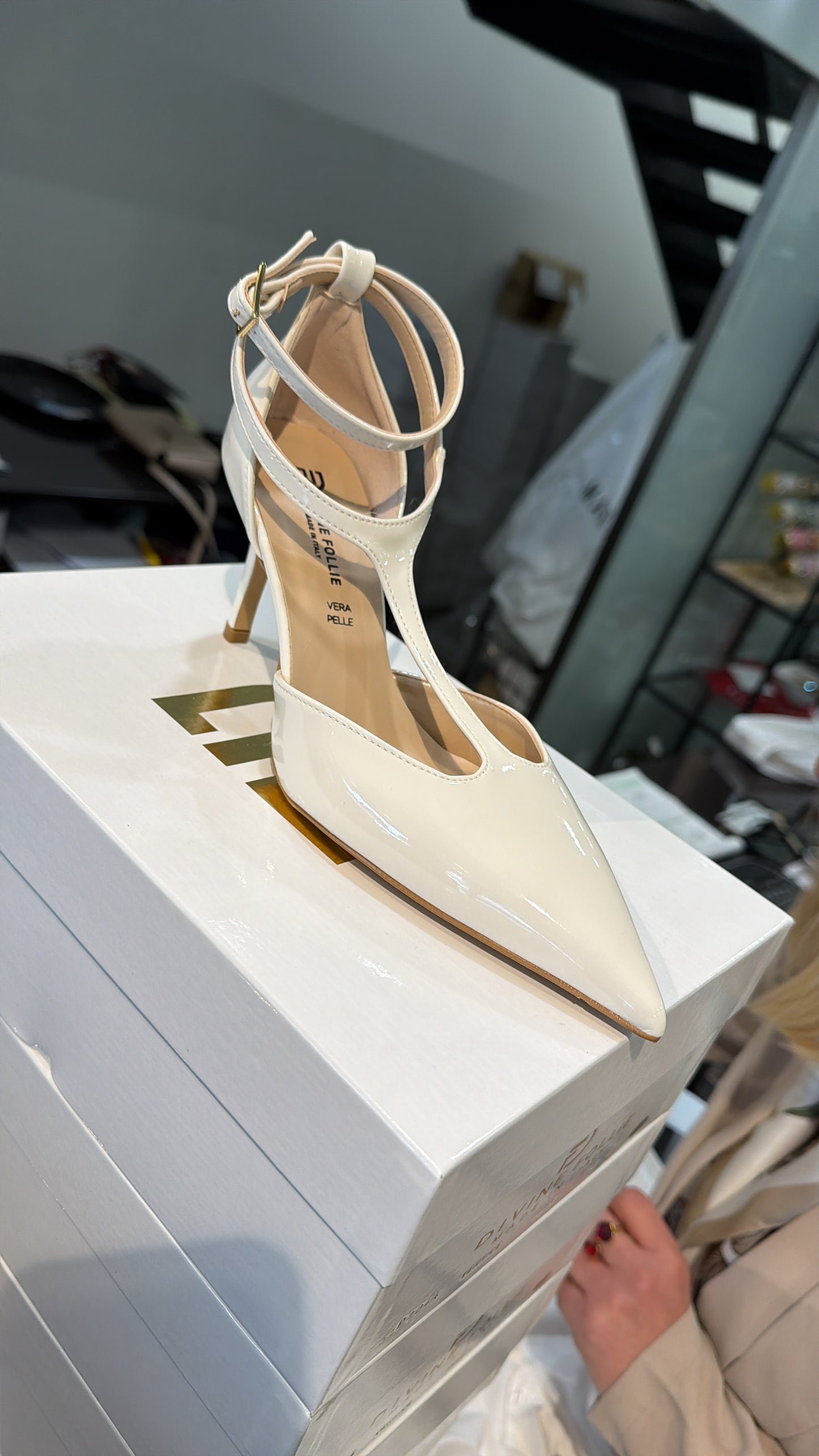 Scarpa vernice Divine Follie