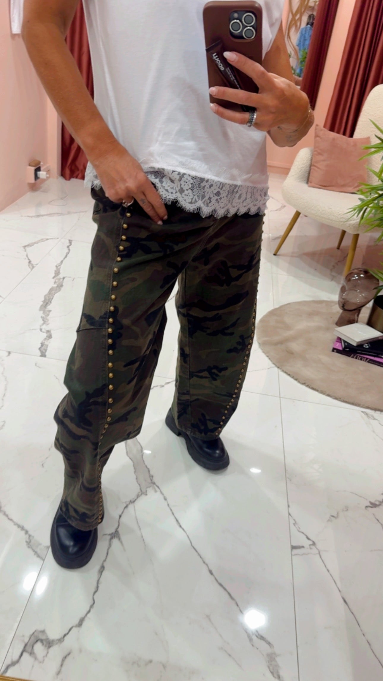Pantalone mimetico Borchiato