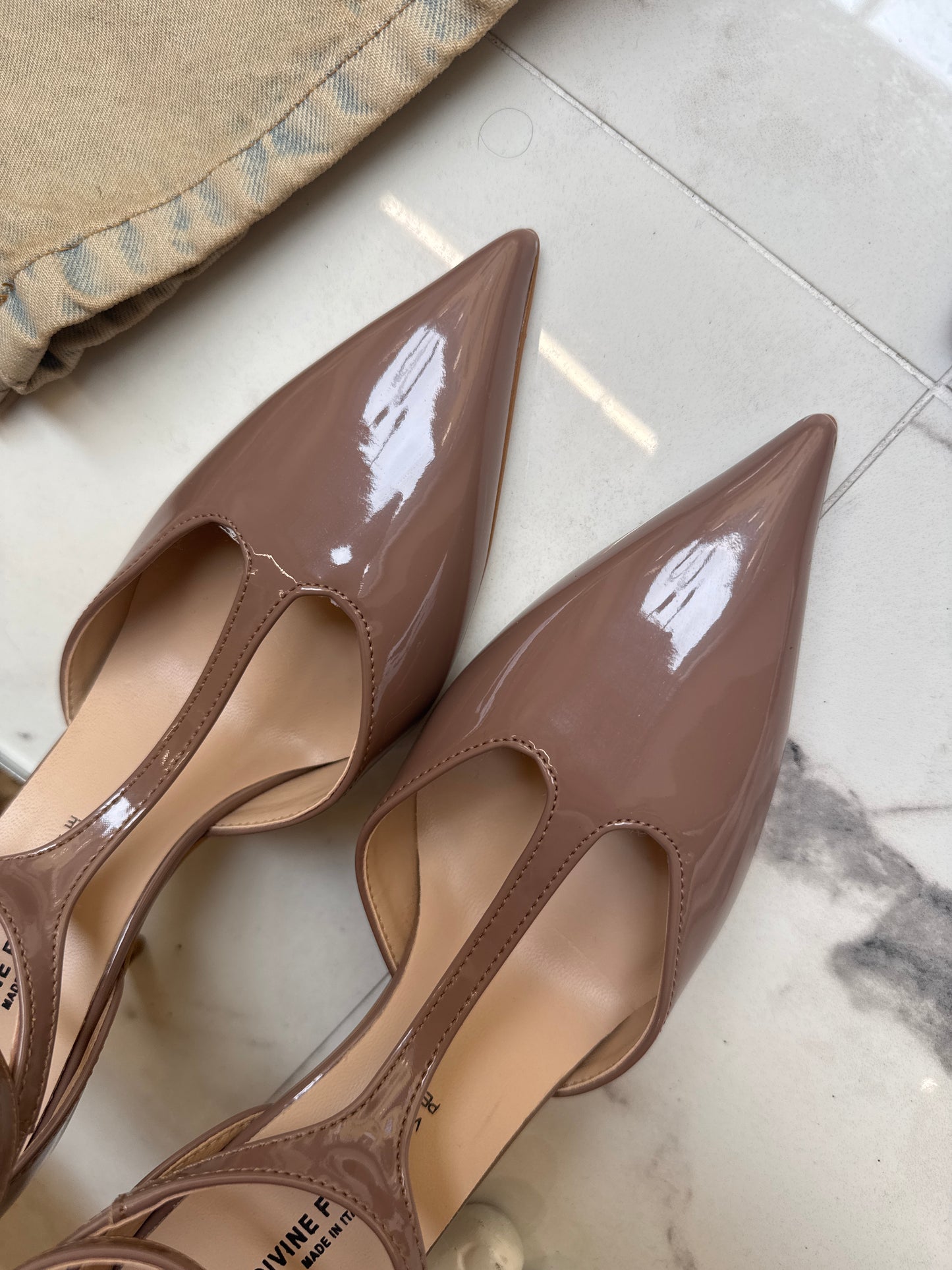 Scarpa vernice Divine Follie